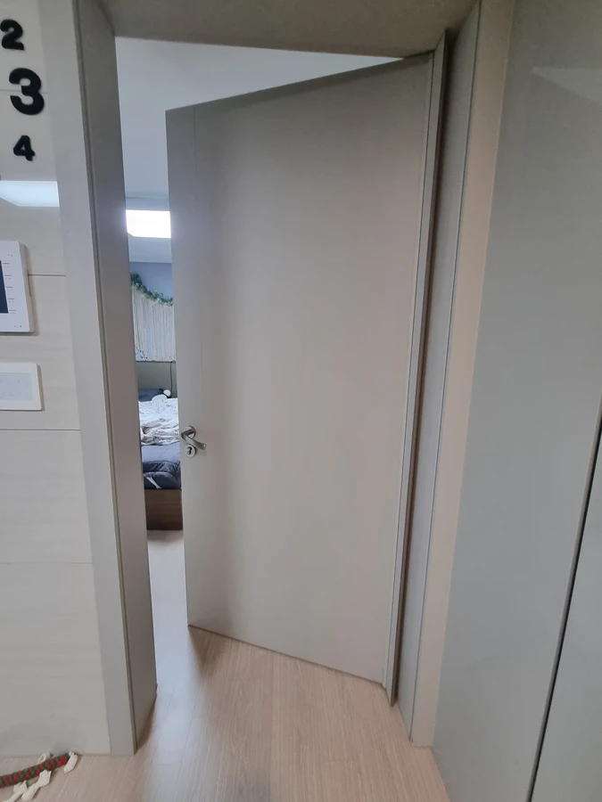 방문짝수리 상담 문의 (방문뒤틀림수리 페이지 안내)